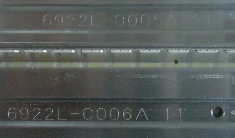 

New 2 PCS/set 66LED 690MM LED backlight strip for M3D550KD TX-L55ET5B 6922L-0005A 6922L-0006A LC550EUD SE F3