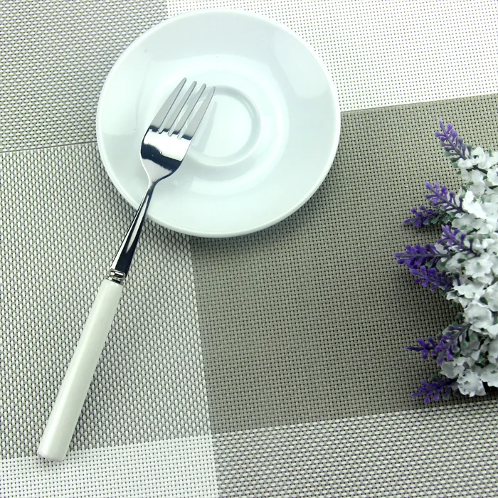 Фарфоровая посуда синего и белого цвета вилка ложка для ножей палочки еды из