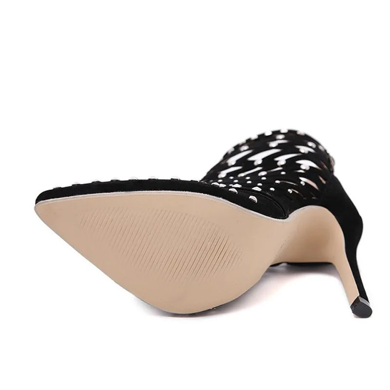 Женские босоножки-гладиаторы на высоком каблуке с перфорацией - купить по