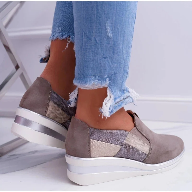 

Women's Shoes