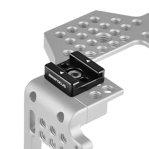 Адаптер крепления холодного башмака кронштейн холодного башмака стандартного типа башмака с резьбовым отверстием 14 дюйма для камеры клетки вспышки светодиодной лампы монитора видео