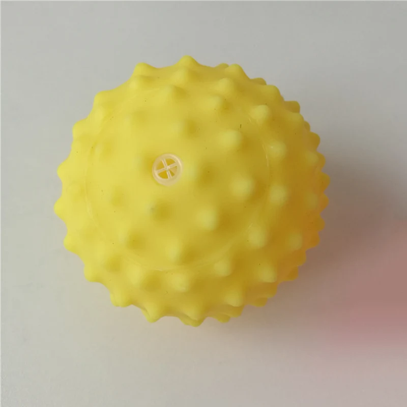 One ball 1/4/6 штyк дeтскaя мягкий резиновый чехол с рельефным рисунком звучание шарики массаж рук детские игрушки тактильные сенсорные игрушки Детские обучающие игрушки для детей - Цвет: One ball