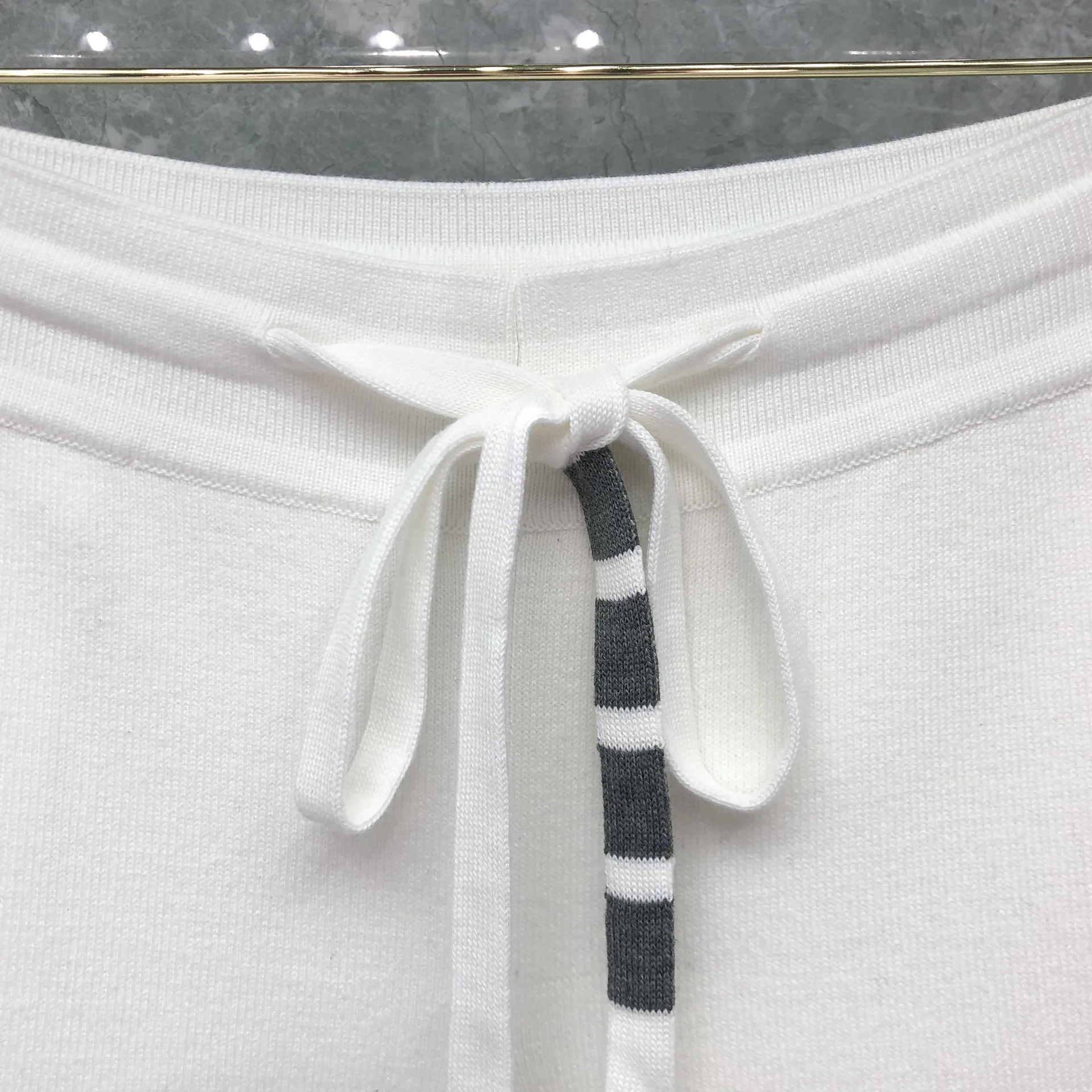 

TB THOM BULUO Brand Casual Shorts Men Summer Wool Cotton Casual Sports Trousers Knee Length Jogger Track Pants