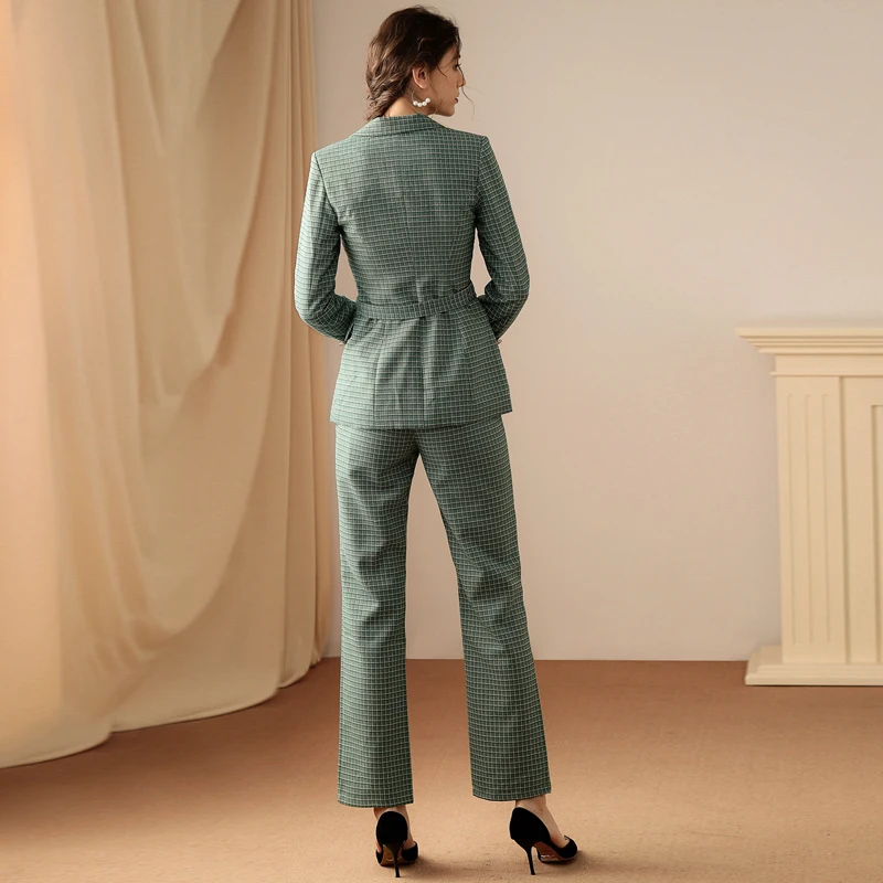 Женский деловой костюм Max Spri блейзер в клетку с v-образным вырезом и поясом