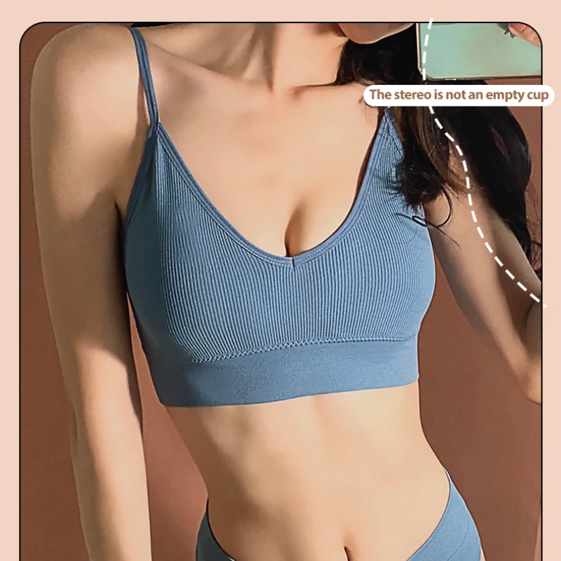 

Новый французский комплект с бюстгальтером, женский тонкий привлекательный спортивный комплект нижнего белья из двух предметов с треуголь...