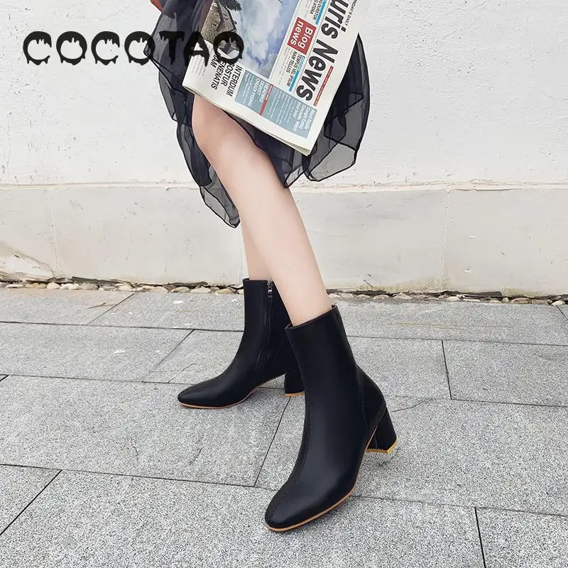 Женские ботинки на толстой подошве с боковой молнией в британском стиле каблуке