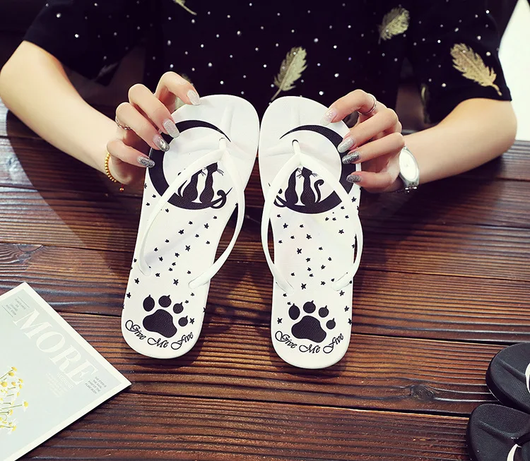 Летние тапочки с мультяшным рисунком кота и луны вьетнамки женские сандалии
