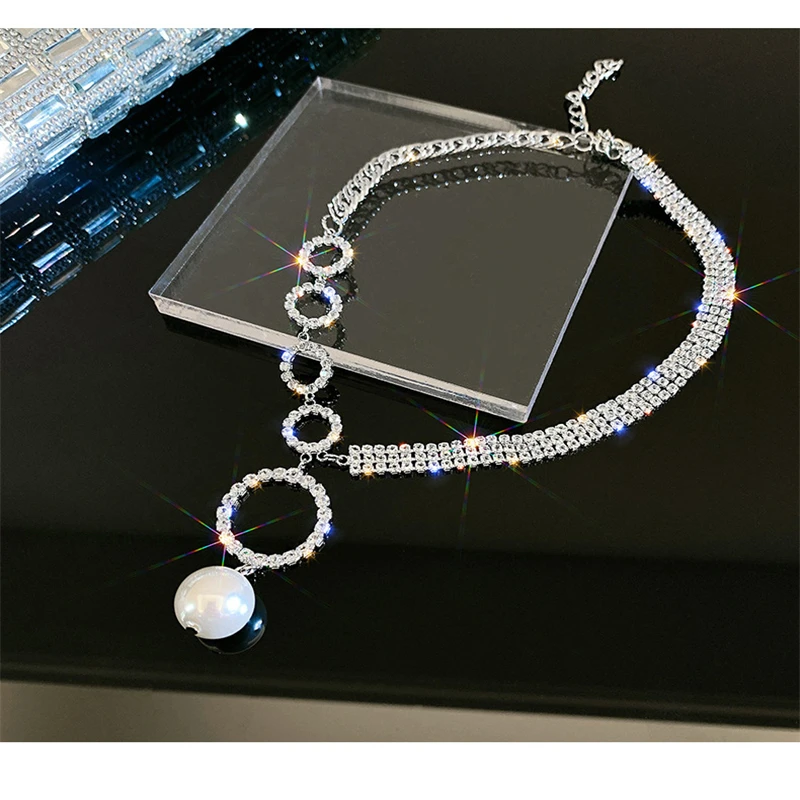

2020 new product temperament ladies pearl necklace female lock neck chain bone chain net red hot products