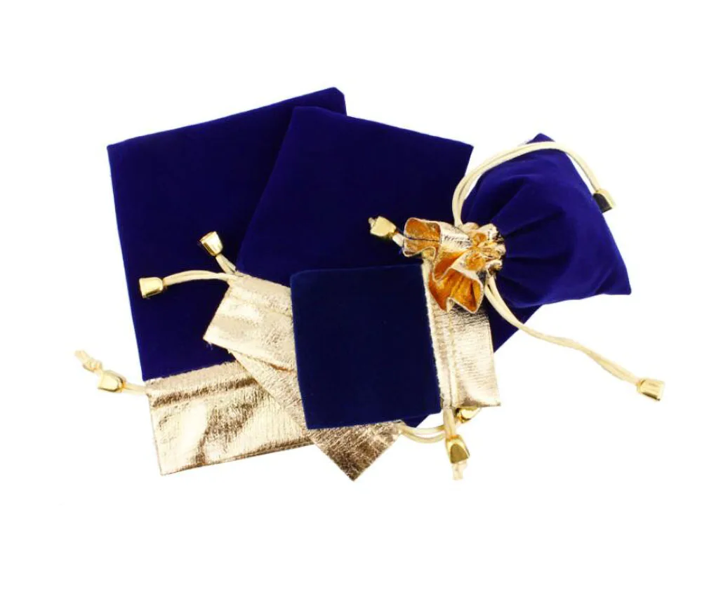 Рисунок 2 - элегантный красный бархатный мешочек разных размеров