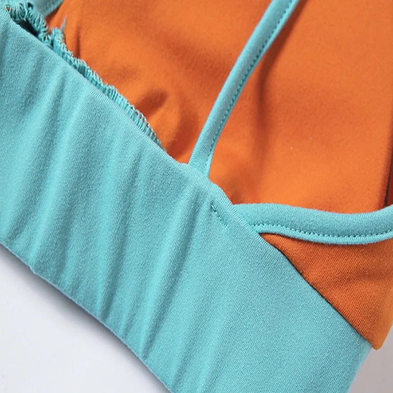 

ZTONE 2021 Sexy Halter Sequined Beachwear Tie Dry Two Piece Set Suit Female Outfits Women Cleavage Crop Top+Mini Skirt