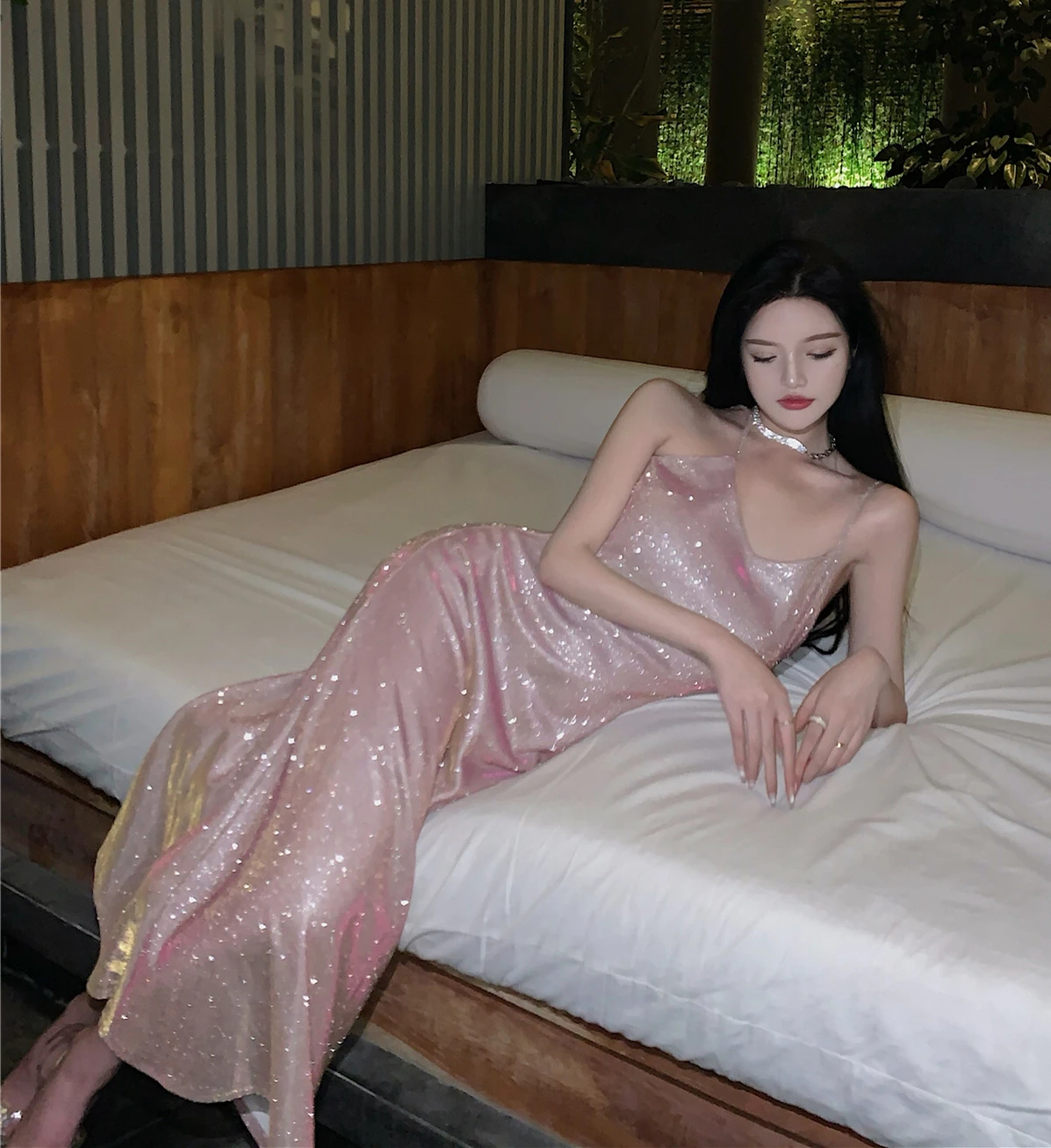 Модное женское платье с оборками сексуальное v-образным вырезом сверкающие