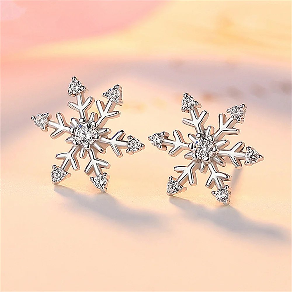 

Elegant Snowflake Ice and Snow Earrings for Women Luxury High Quality Design Jewelry Inlaid Zircon Temperament Accessories Hot
