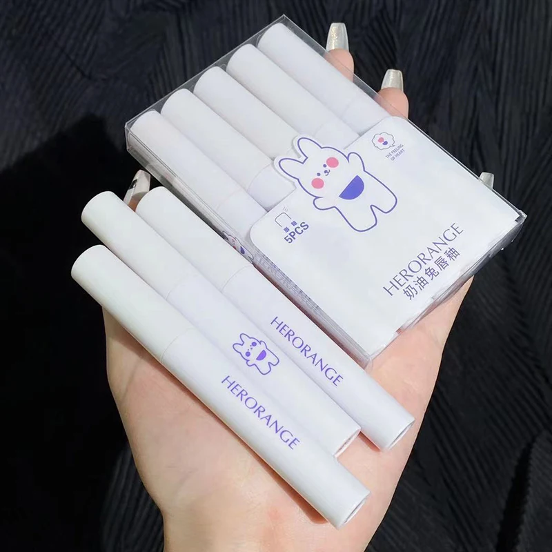 

Matte Lipgloss Long-lasting Moisturizing No Fade Non-stick Lip Glaze Lips Makeup Lipstick Maquiagem Maquillaje