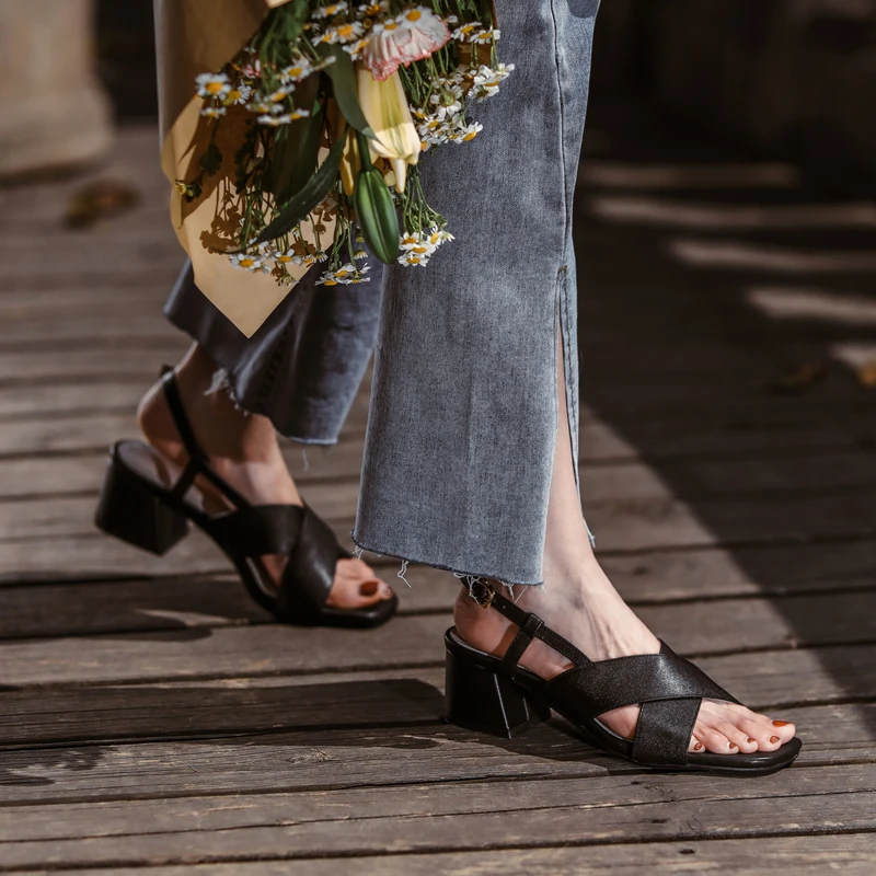 

Womens Sandals 2021 Summer Open Toe Square Heels For Female Shoes Back Strap Casual Gladiator Ladies Shoes Woman Sandals