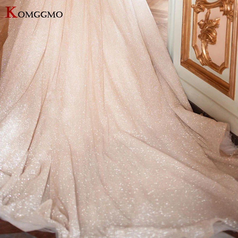 

2021 Hot Sale Full Sleeve Shiny O-Neck Bridal Ball Gown Custom Made Button Back Chapel Train Embroidery Appliques Wedding Dress