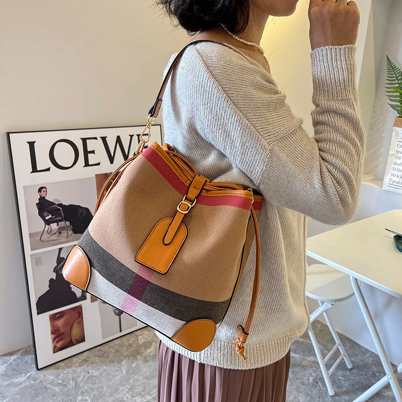 Luxury brand 2022 new fashion classic Plaid canvas women's bag bucket portable shoulder large capacity style | Багаж и сумки