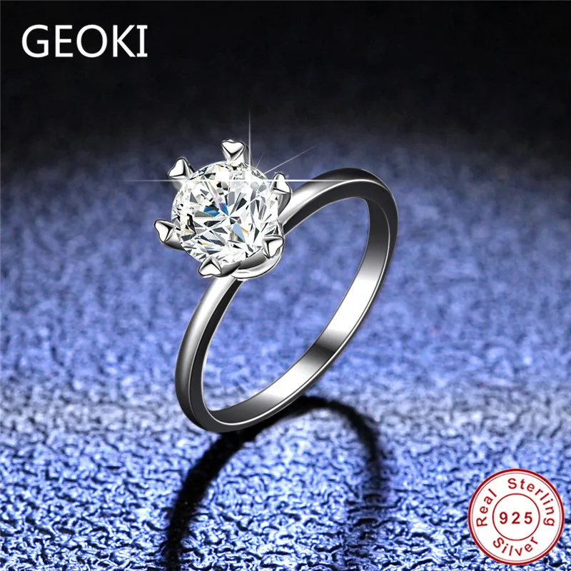 Geoki 925 стерлингового серебра прошел алмаз Тесты 1 Ct идеальный крой 6 сердце зубец D