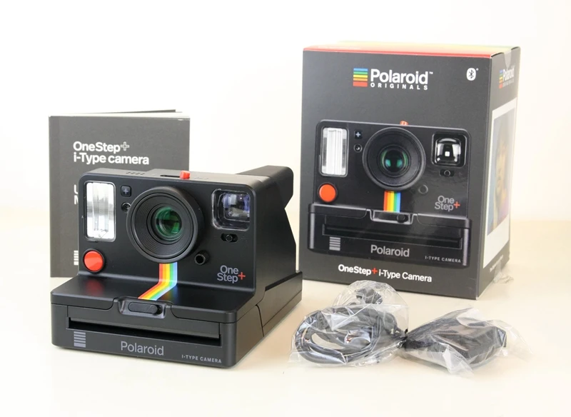Polaroid Onestep2 VF+ white stranger things edition Радужный фотоаппарат с пленкой i-type и пленкой 600