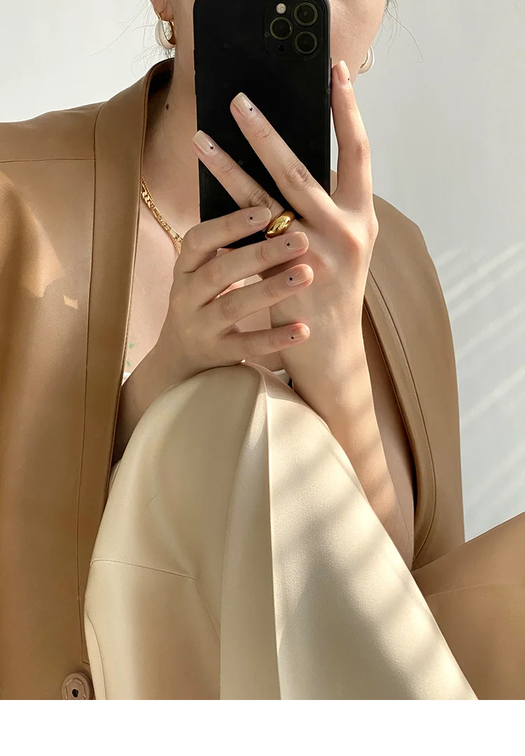 Куртка женская из натуральной овечьей кожи с V-образным вырезом Осень-зима |