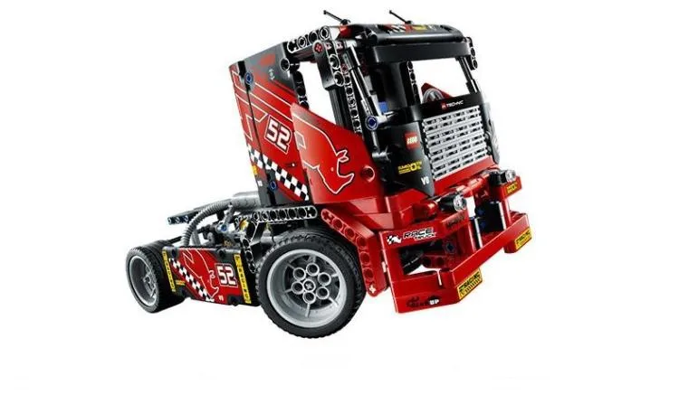 Грузовик автомобиль 2 в 1 трансформируемый 608 шт. гоночная модель строительные