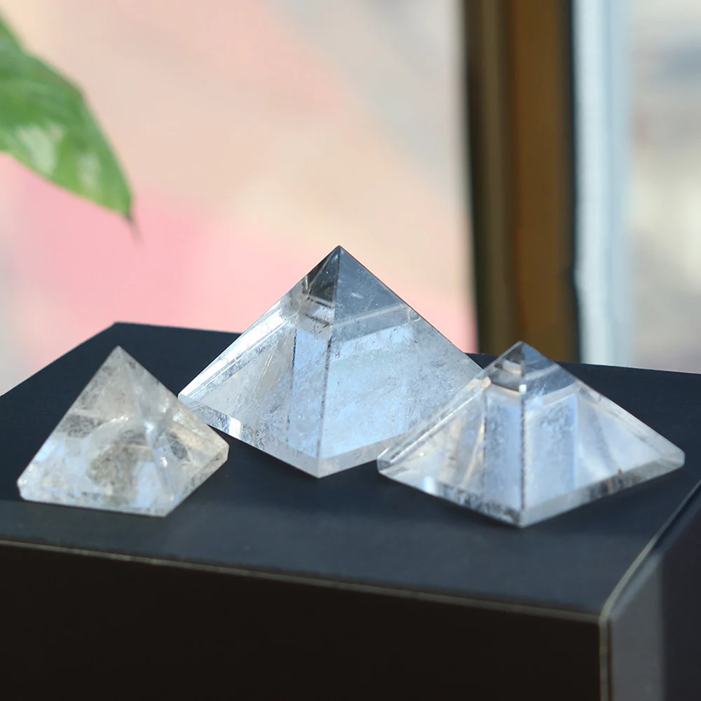 

1pc Natural Transparent White Quartz Crystal Reiki Healing Polishing Energy Pyramids Pyramid Ornaments for Home Decor