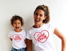 Одинаковая рубашка для мамы и дочки, 1 шт., мощная футболка для маленьких девочек, семейная одежда, летняя повседневная футболка с коротким рукавом, семейный образ