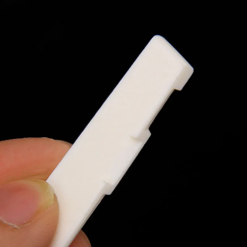 Седло с костяной перемычкой для фольклорной акустической гитары белые Сменные