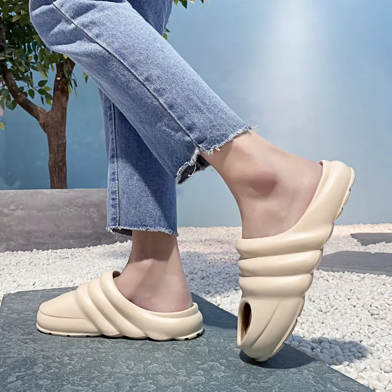 

New White Fish Mouth Men Flip Flops Slippers Soft Comfort Fish Mouth Shoes Men Summer Fashion Men Casual Slippers High Quality