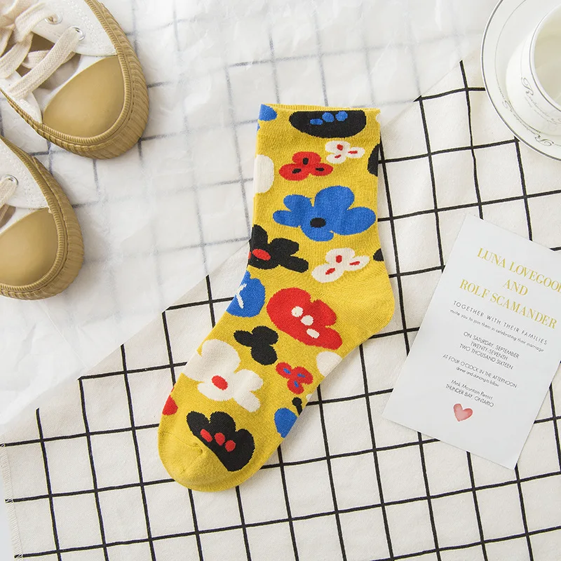 

10 pieces = 5 pairs Japanese Yellow Big Flowers Cute Korean Socks Women Streetwear Skate Harajuku Kawaii Floral Soxs Autumn Home