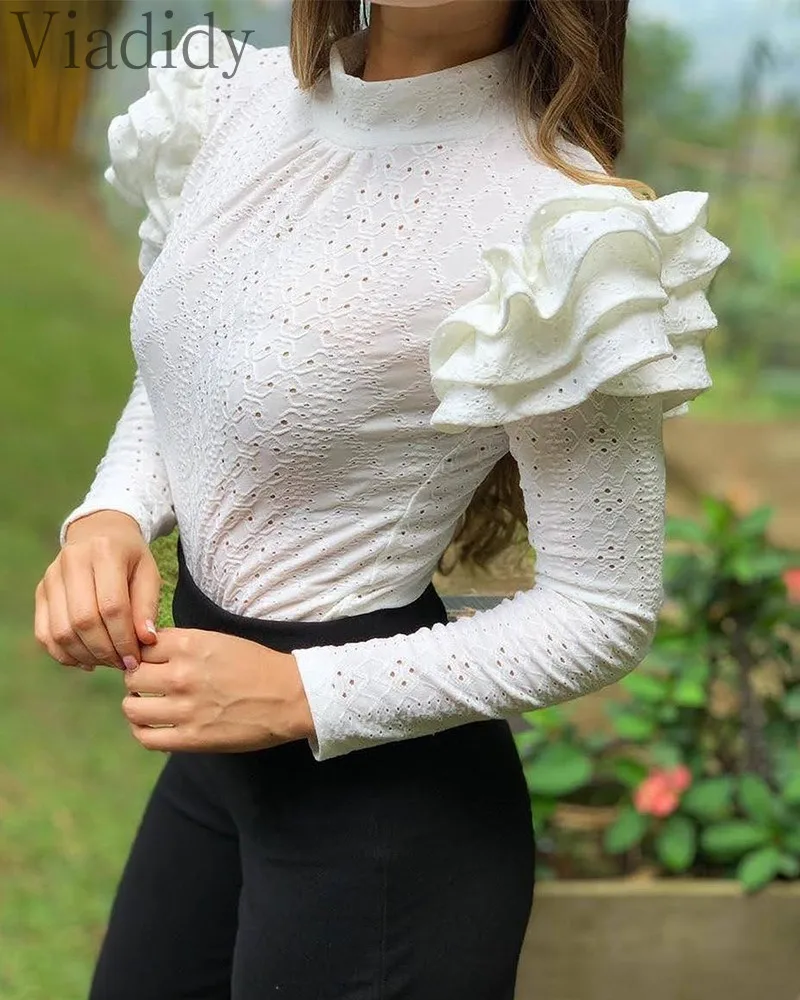 

Women Elegant Long Sleeve Layered Ruffles Design Eyelet Embroidery Blouse