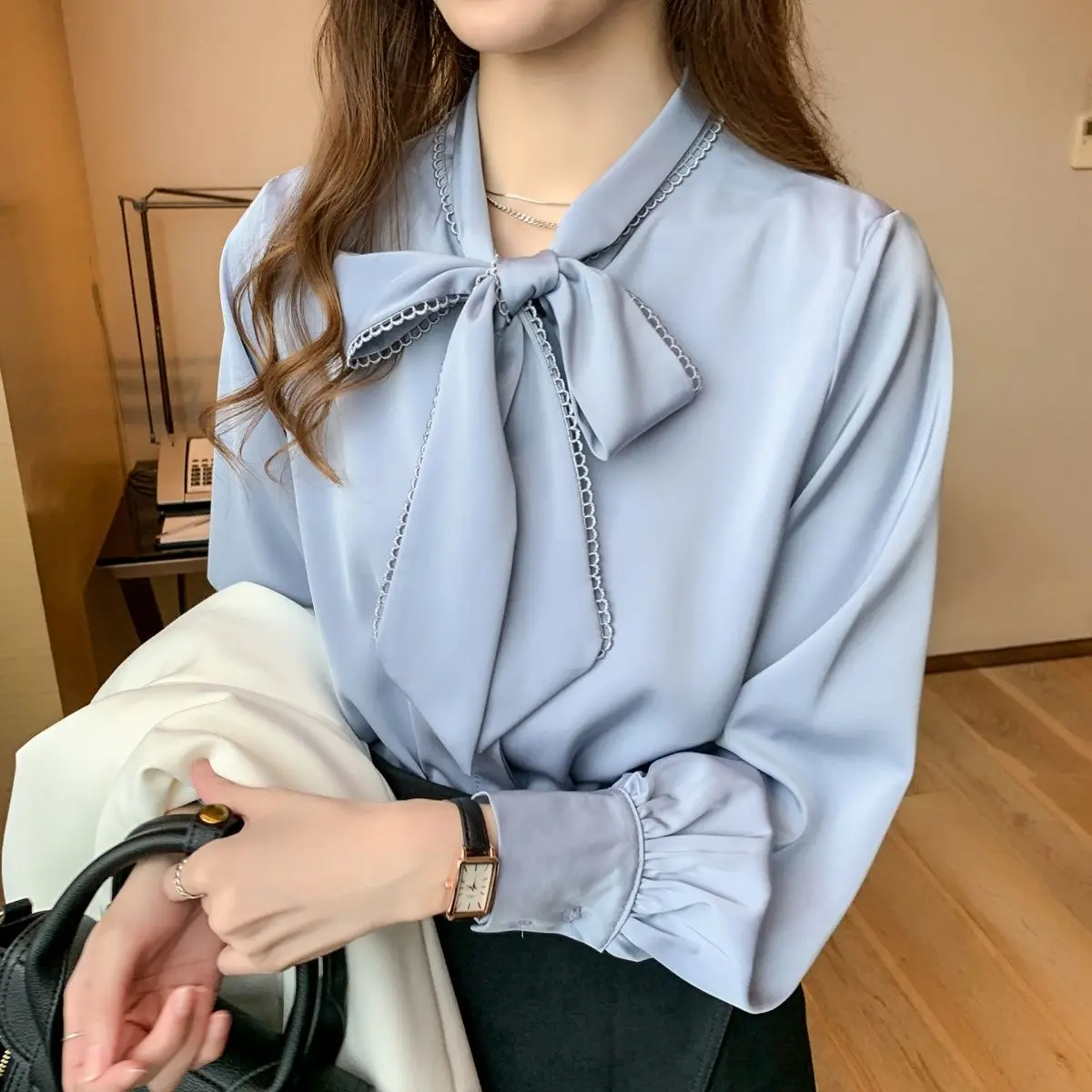 

Shirt Women 2021 Spring New Han Fan Satin Chiffon Shirt Women's Bow Loose Long Sleeve Western Style Shirt Top