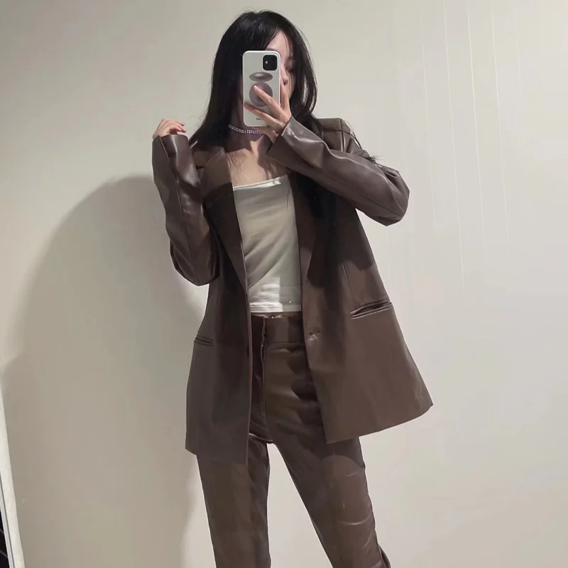 Женский блейзер из искусственной кожи с длинным рукавом на пуговицах | Женская