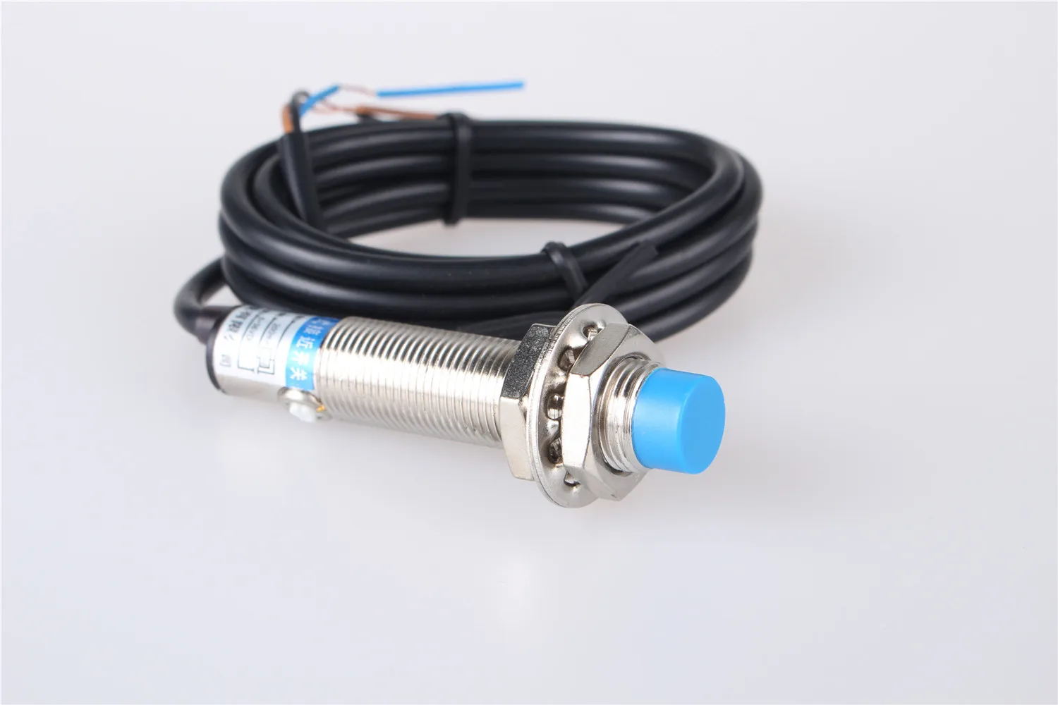 

LJC12A3-H-Z/BX DC 6-36V 300mA 1-5 мм индуктивный датчик приближения