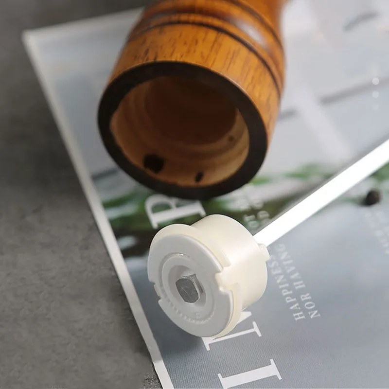 

Wooden Grinder Manual Pepper Grinder Kitchen Supplies Pepper Grinder Multi-Purpose Seasoning Bottle Kitchen Accessories