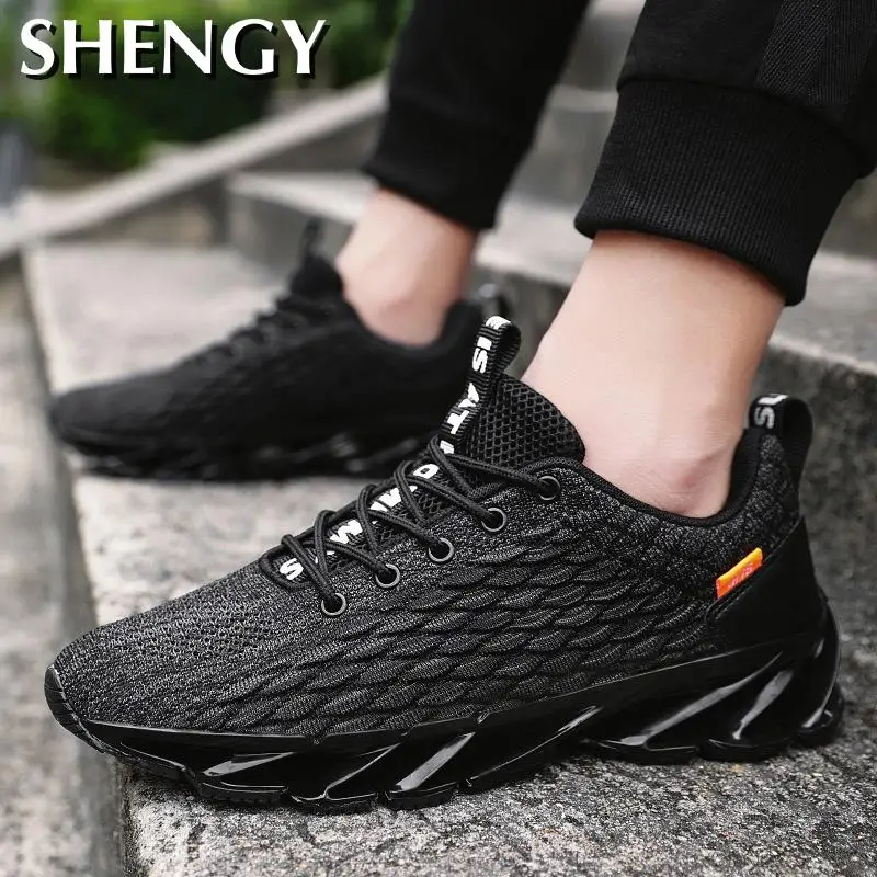 Мужские кроссовки из сетчатого материала черные спортивные Повседневная