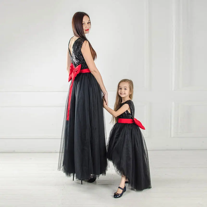 Красивые Платья с цветочным узором для мамы и дочки Вечерние платья из тюля