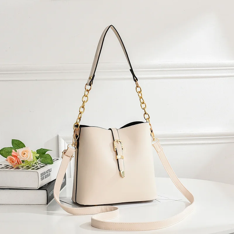 

Woman Chain Mini Small Shoulder Bucket Bags Pu Leather 2021 Ladies Fashion Casual Travel Business Student Crossbody Bag