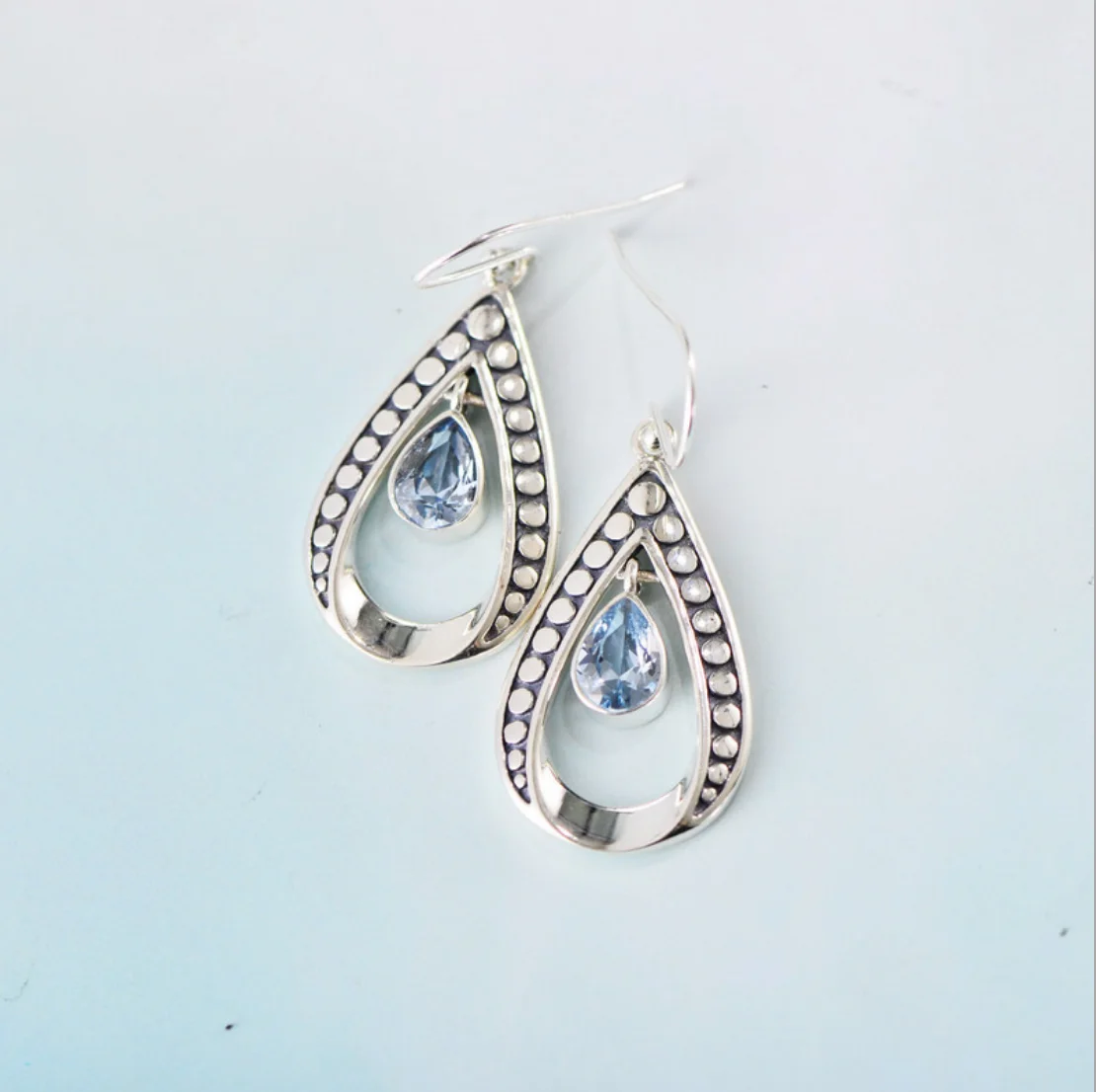 

s925 sterling silver ins niche temperament drop-shaped shiny zircon ladies fashion earrings silver earrings