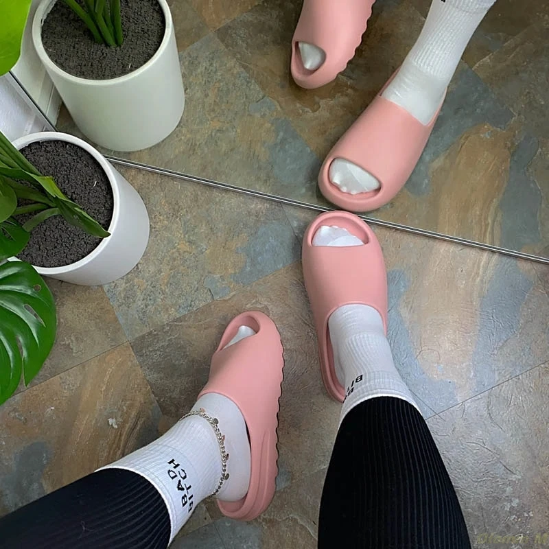 

Unisex Summer Flat Slides Women Men Casual Slippers Beach Shoes Eva Soft Slippers Non-Slip Bathroom Home Shoes Women's Sandals