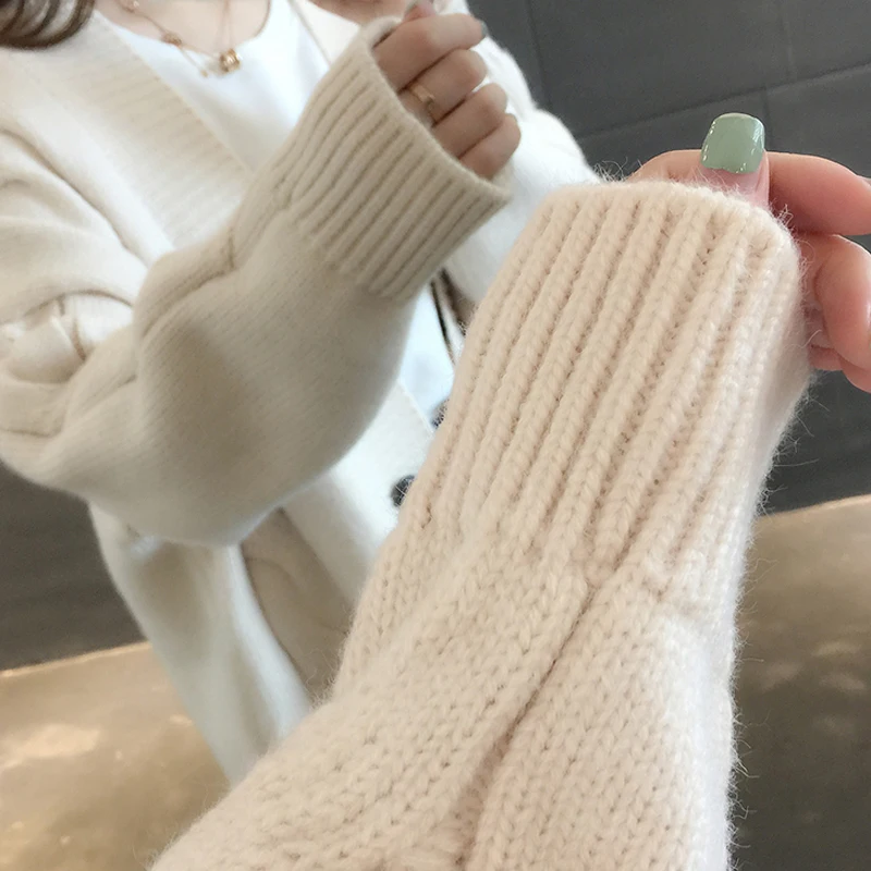 

Solid Deep V-Neck Woman's Knit Sweater Long Sleeve Ladies Cardigan with Pockets and Buttons Loose Warm Knit Cardigans for Female