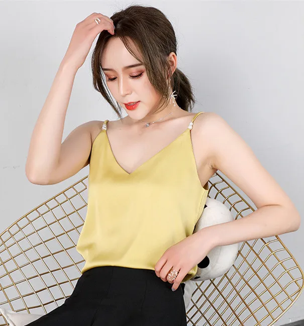 

Women Korean Version Of Large Size Cowboy Fashion Tassel Ladies Denim Sleeveless Vest White
