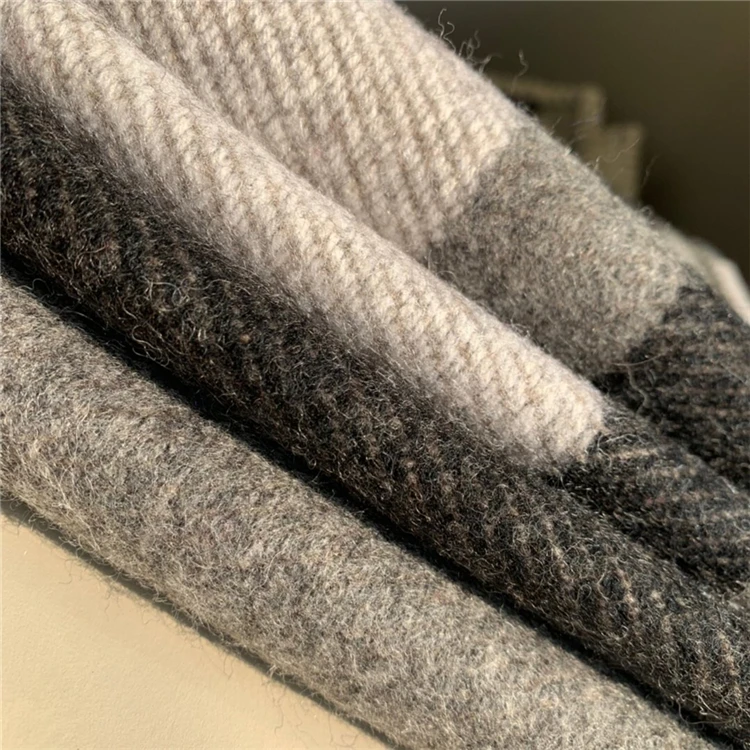 

Letter H Fashion Cashmere Blanket Crochet Soft Wool Shawl Portable Warm Plaid Sofa Bed Fleece Knitting for Girlfriend Gifts