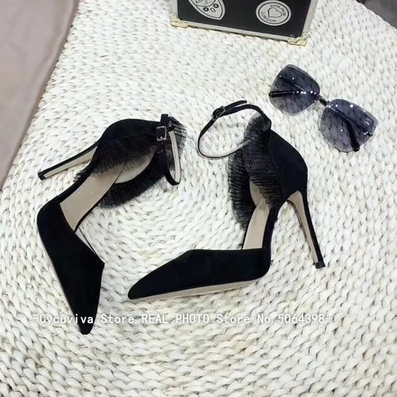 Модные женские босоножки на тонком высоком каблуке с оборками пикантные летние