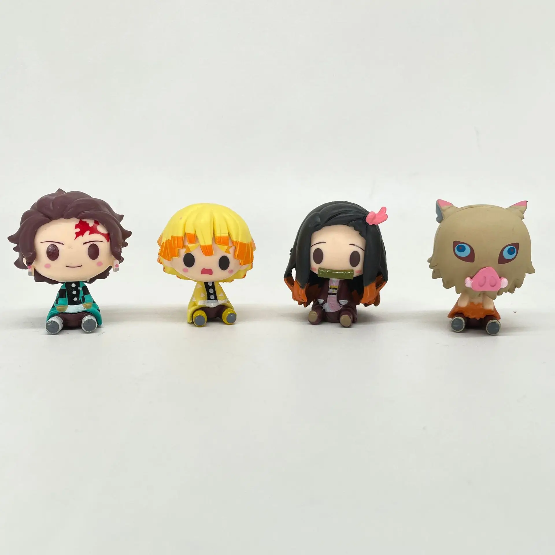 

1PCS 4.5CM Anime Figure Demon Slayer Kimetsu No Yaiba Doll Tanjiro Nezuko Zenitsu Demon Slayer Kawaii Decoration toy Gift