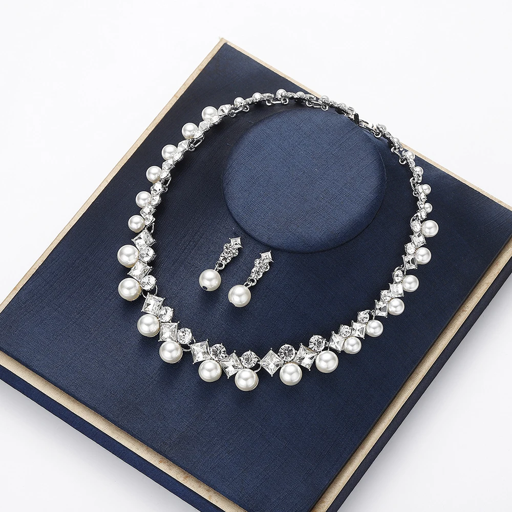 Серьги в форме СС и ожерелье жемчужные Роскошные Ювелирные наборы