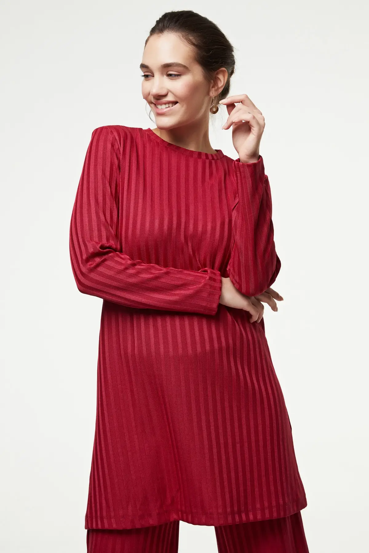 

Мусульманский мусульманский хиджаб, Модный женский Базовый костюм вишневого цвета, уличная и Домашняя мода, качество Дубая и Турции