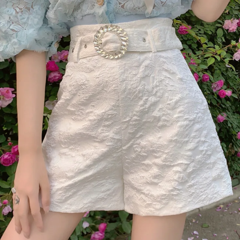 

2021 Summer Fashion 2 Piece Sets Womens Outfits French Lace Flower Button Bubble Sleeve Crop Top+Belt Inlaid With Diamond Shorts