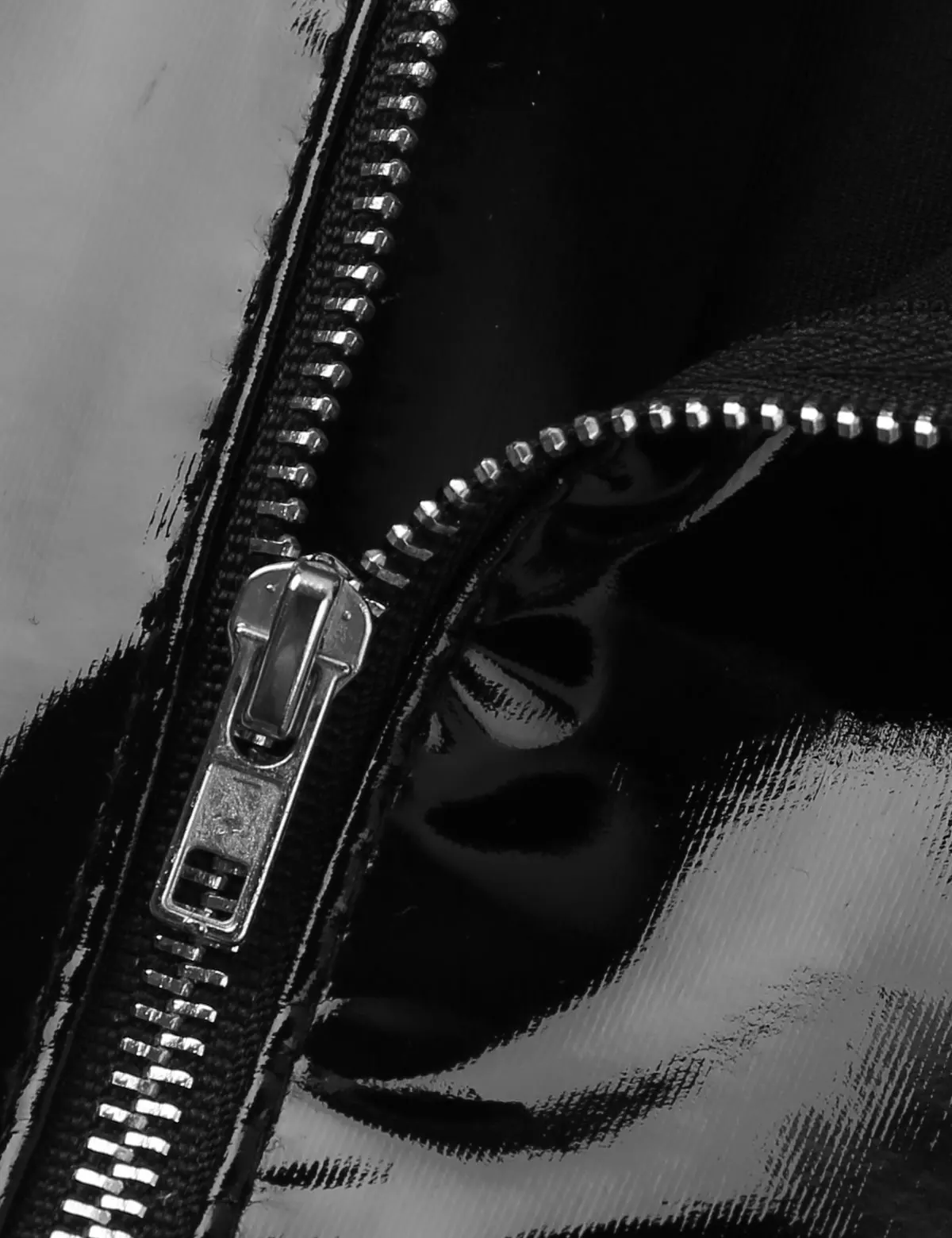 

iefiel Women Hot Wet Look Patent Leather Latex Catsuit Clubwear Sleeveless High Cut Leotard Erotic Lingerie Bodysuit Nightwear