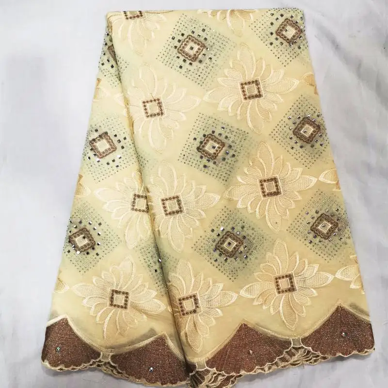 Afrikaanse stof Bazin riche stof tissu africain katoen geborduurde Bazin riche getzner met tule kant set Feest jurk Stuur бесплатно - Цвет: As pictures 9