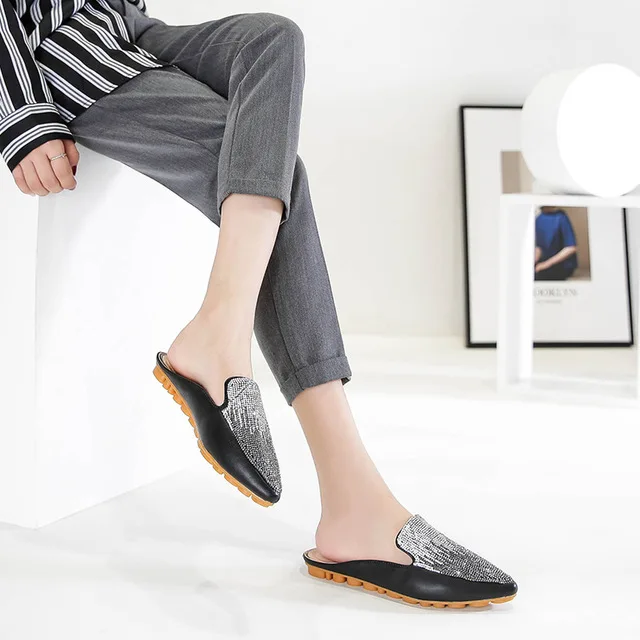 Мюли женские на низком каблуке модные блестящие заостренный носок туфли без